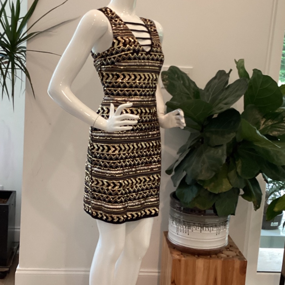 NWT GIANNI BINI GB BLACK AND GOLD SEQUENCE EMBELLISHED COCKTAIL DRESS SZ M - Picture 4 of 16